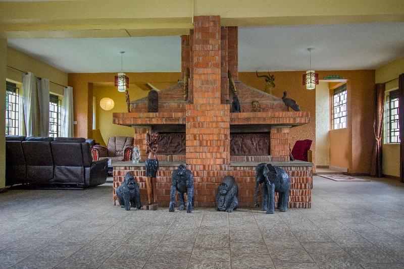 Kisoro Tourist Hotel Extérieur photo
