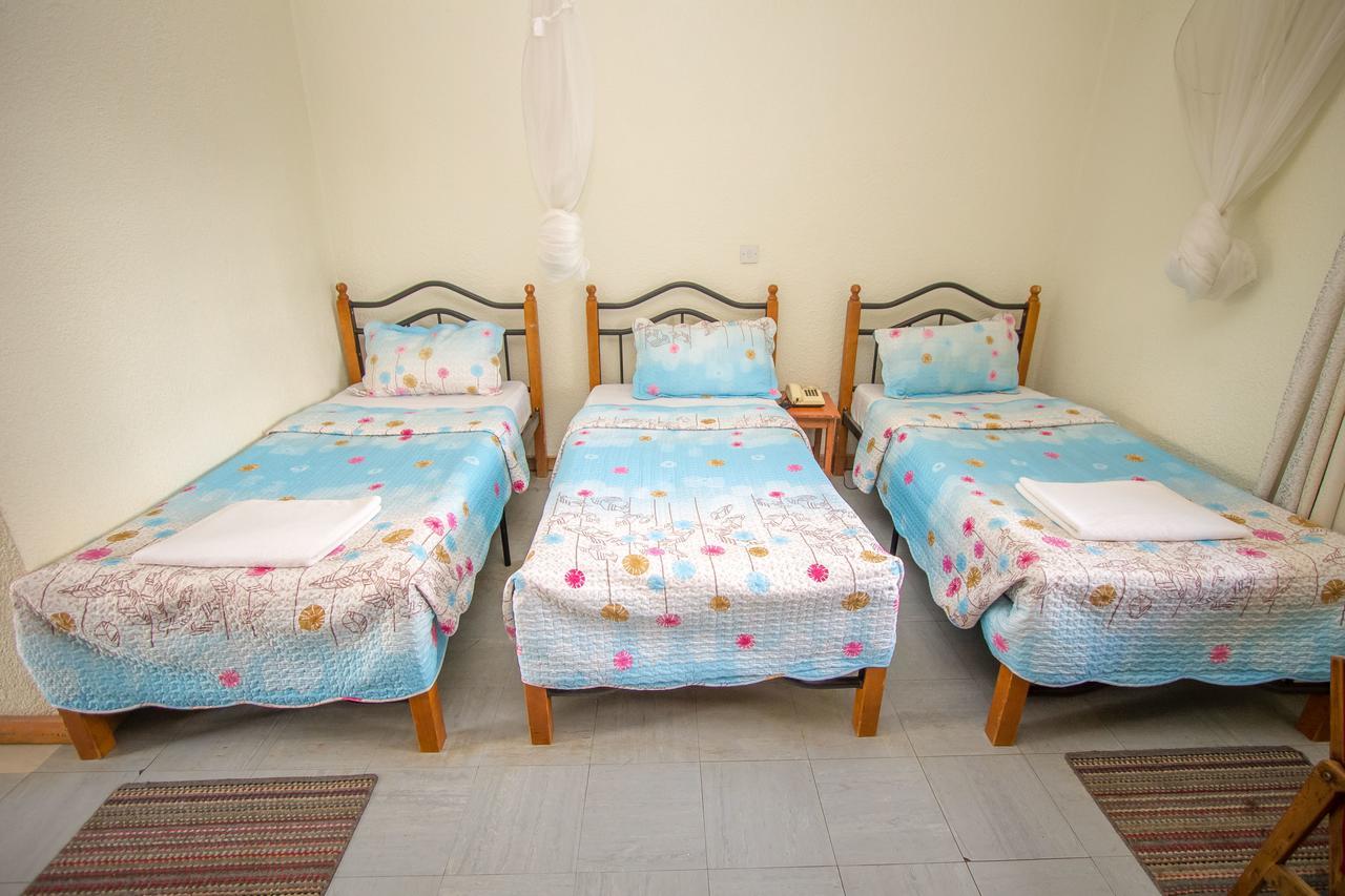Kisoro Tourist Hotel Extérieur photo