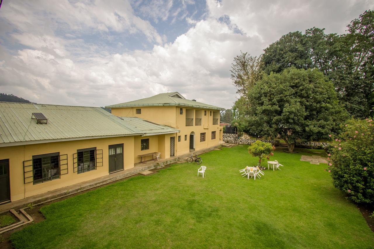Kisoro Tourist Hotel Extérieur photo